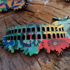 Magnet Arènes de Nîmes motif Alizée, fabriquée artisanalement avec amour par des créatrices du Gard.